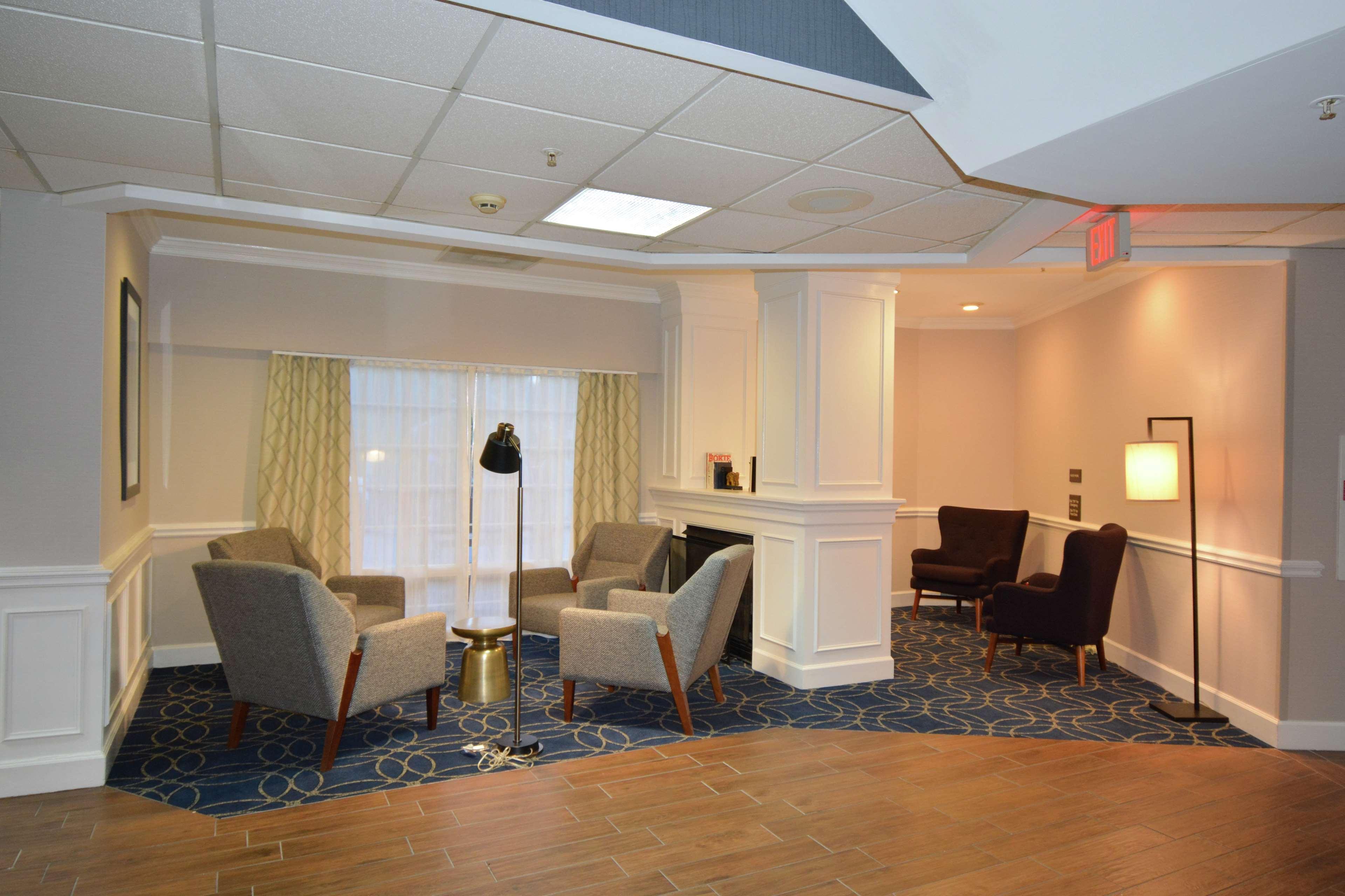 Hampton Inn Salem East - Electric Road Exteriör bild