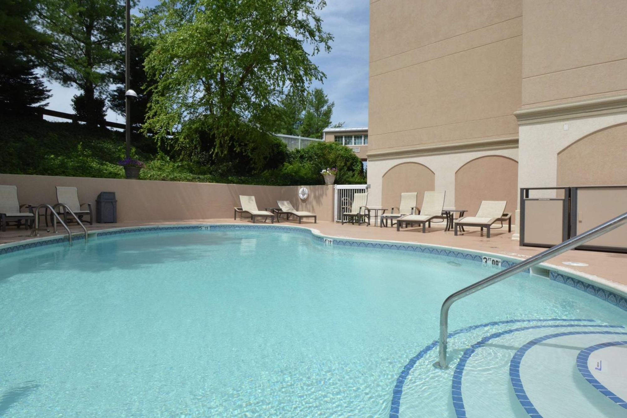 Hampton Inn Salem East - Electric Road Exteriör bild